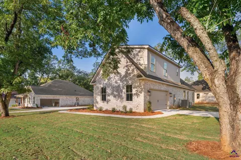 Exterior - 7 Pleasant Oaks Dr, Perry, GA 31069 photo 3 of 6