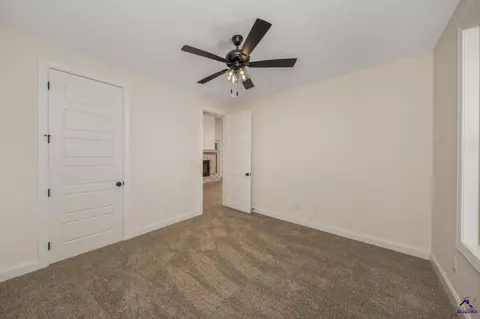 Bedroom - 7 Pleasant Oaks Dr, Perry, GA 31069 photo 6 of 9