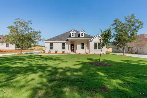 6 Pleasant Oaks Dr, Perry, GA 31069 photo 3