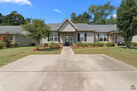 Exterior - 116 Grayton Way, Perry, GA 31069 photo 2 of 7