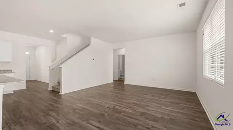 Living - 223 Cattle Dr, Perry, GA 31069 photo 2 of 3