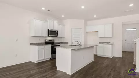 Kitchen - 223 Cattle Dr, Perry, GA 31069 photo 3 of 3
