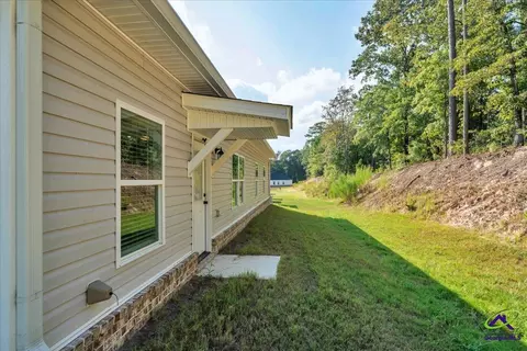 Exterior - 209 Sugar Maple Ct, Byron, GA 31008 photo 7 of 9