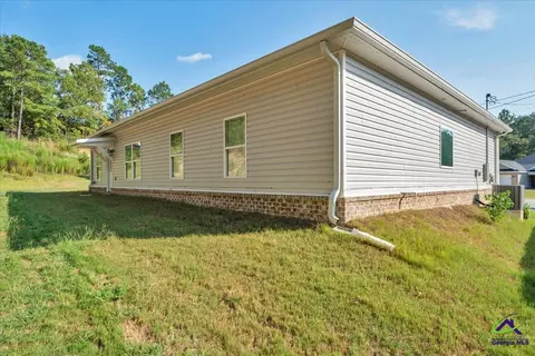Exterior - 209 Sugar Maple Ct, Byron, GA 31008 photo 8 of 9