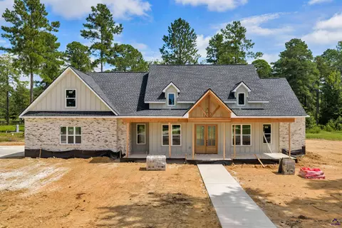 Exterior - 114 Timber Way, Cochran, GA 31014 photo 3 of 8