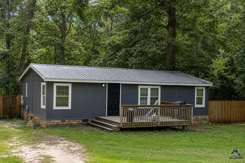 127 Village Blvd, Perry, GA 31069