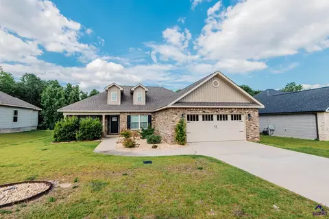 234 Creek Ridge Dr, Warner Robins, GA 31088