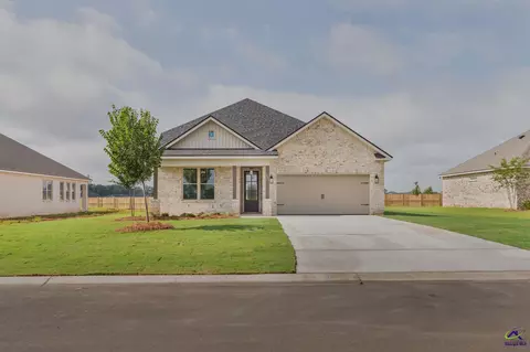 220 Farmland Cir, Perry, GA 31069
