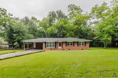 54 Robin Hood Rd, Reynolds, GA 31076