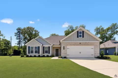 101 Overton Dr, Perry, GA 31069 photo 1