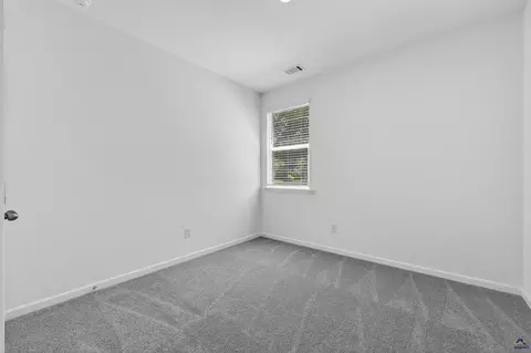 Bedroom - 101 Overton Dr, Perry, GA 31069 photo 2 of 4