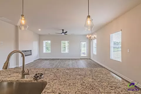 Living - 645 Encore Dr #LOT 118, Perry, GA 31069 photo 1 of 4