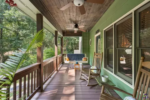 31 Nanhunta Ct, Ellijay, GA 30540