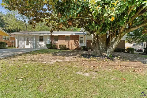 414 Kimberly Rd, Warner Robins, GA 31088