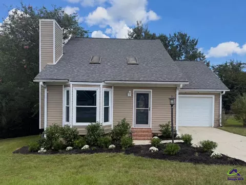 515 Shadow Moss Dr, Macon, GA 31204
