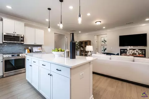 Kitchen - 507 Lamplight Dr #LOT E11, Byron, GA 31008 photo 4 of 5