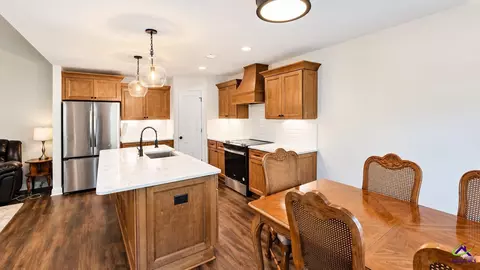 Kitchen - 111 Hampton Chase, Perry, GA 31069 photo 2 of 2