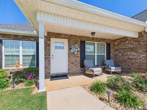 Exterior - 425 Lamplight Dr, Byron, GA 31008 photo 6 of 21