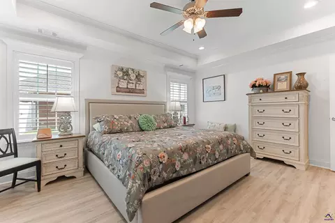 Bedroom - 425 Lamplight Dr, Byron, GA 31008 photo 5 of 7