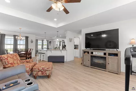 Living - 425 Lamplight Dr, Byron, GA 31008 photo 1 of 3