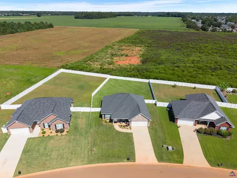 View/Area - 425 Lamplight Dr, Byron, GA 31008 photo 3 of 4