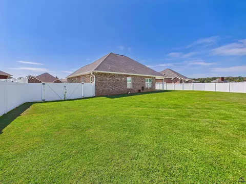 Exterior - 425 Lamplight Dr, Byron, GA 31008 photo 15 of 21