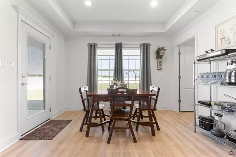 Dining - 425 Lamplight Dr, Byron, GA 31008 photo 5 of 5