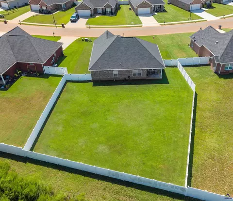 View/Area - 425 Lamplight Dr, Byron, GA 31008 photo 1 of 4