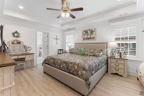 Bedroom - 425 Lamplight Dr, Byron, GA 31008 photo 7 of 7