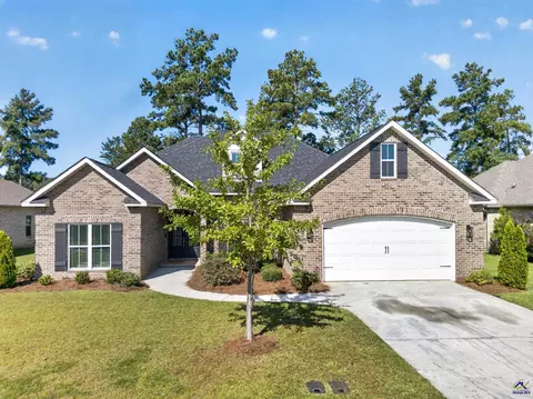 114 Gracetree Way, Kathleen, GA 31047