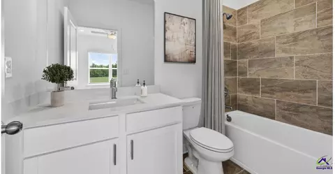 Bath - 122 Billboard Ave #THENCORE TOWNHOMES, Perry, GA 31069 photo 1 of 2
