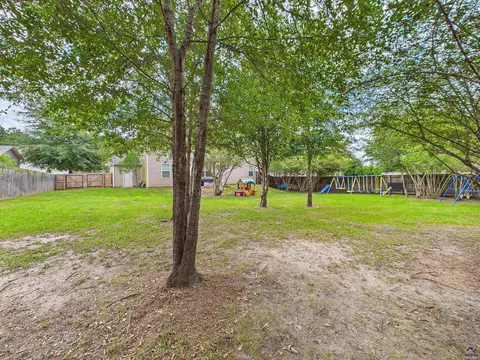 Exterior - 203 Christopher Luke Cir, Perry, GA 31069 photo 10 of 17