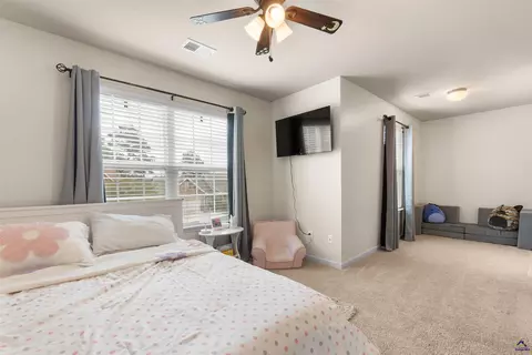Bedroom - 203 Christopher Luke Cir, Perry, GA 31069 photo 6 of 11