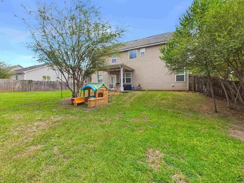 Exterior - 203 Christopher Luke Cir, Perry, GA 31069 photo 11 of 17