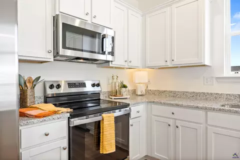 Kitchen - 3195 Haystack Dr, Macon, GA 31216 photo 1 of 3