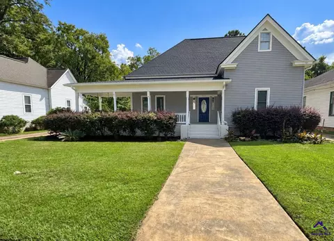 317 Persons St, Fort Valley, GA 31030
