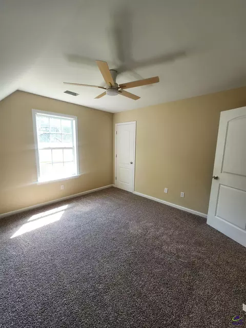 Bedroom - 104 Silver Maple Ct, Byron, GA 31008 photo 5 of 5
