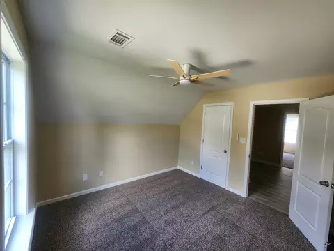 Bedroom - 104 Silver Maple Ct, Byron, GA 31008 photo 2 of 5