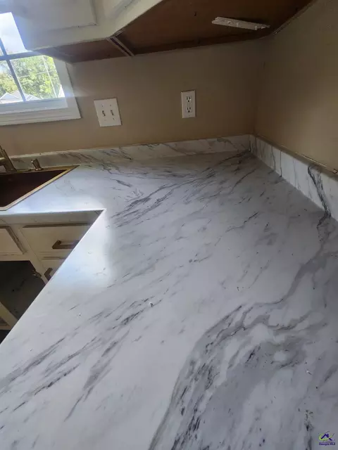 Kitchen - 104 Silver Maple Ct, Byron, GA 31008 photo 1 of 1