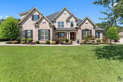400 Avondale Cir, Warner Robins, GA 31088