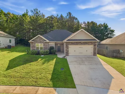 102 Ledford Way, Bonaire, GA 31005