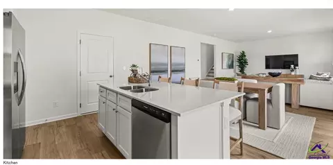 Kitchen - 309 Mahan Dr #THE ORCHARD 48, Perry, GA 31069 photo 1 of 2