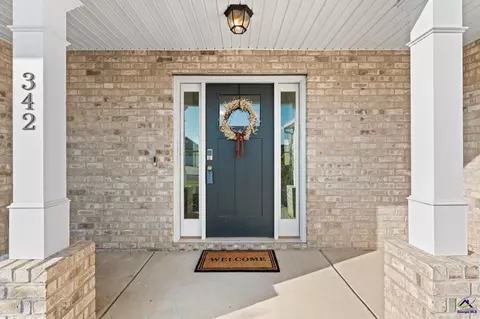342 Creek Ridge Dr, Warner Robins, GA 31088
