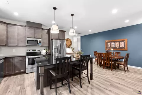 Kitchen - 105 Red Cedar Run, Perry, GA 31069 photo 8 of 15