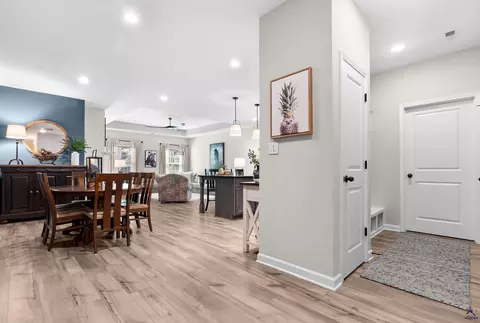 Entry Way - 105 Red Cedar Run, Perry, GA 31069 photo 5 of 8