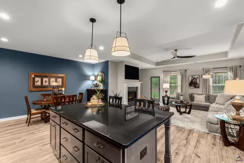 Kitchen - 105 Red Cedar Run, Perry, GA 31069 photo 13 of 15