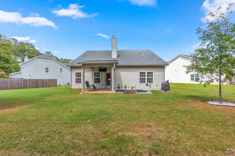 Exterior - 105 Red Cedar Run, Perry, GA 31069 photo 18 of 21