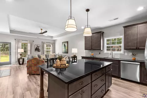 Kitchen - 105 Red Cedar Run, Perry, GA 31069 photo 2 of 15