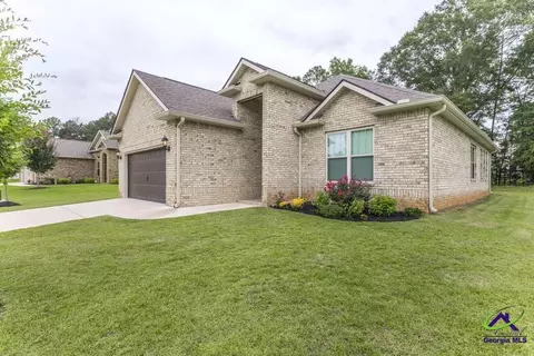 Exterior - 504 Clifton Rd, Perry, GA 31069 photo 3 of 8