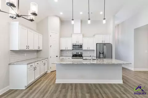 Kitchen - 504 Clifton Rd, Perry, GA 31069 photo 1 of 2